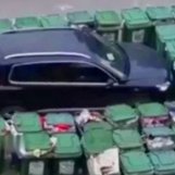 男子不聽環(huán)衛(wèi)工人警告，任性停車，第2天早被